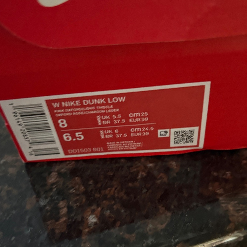 Nike Women's Pink and Lavender Sneakers 8 dunk low - Picture 3 of 3